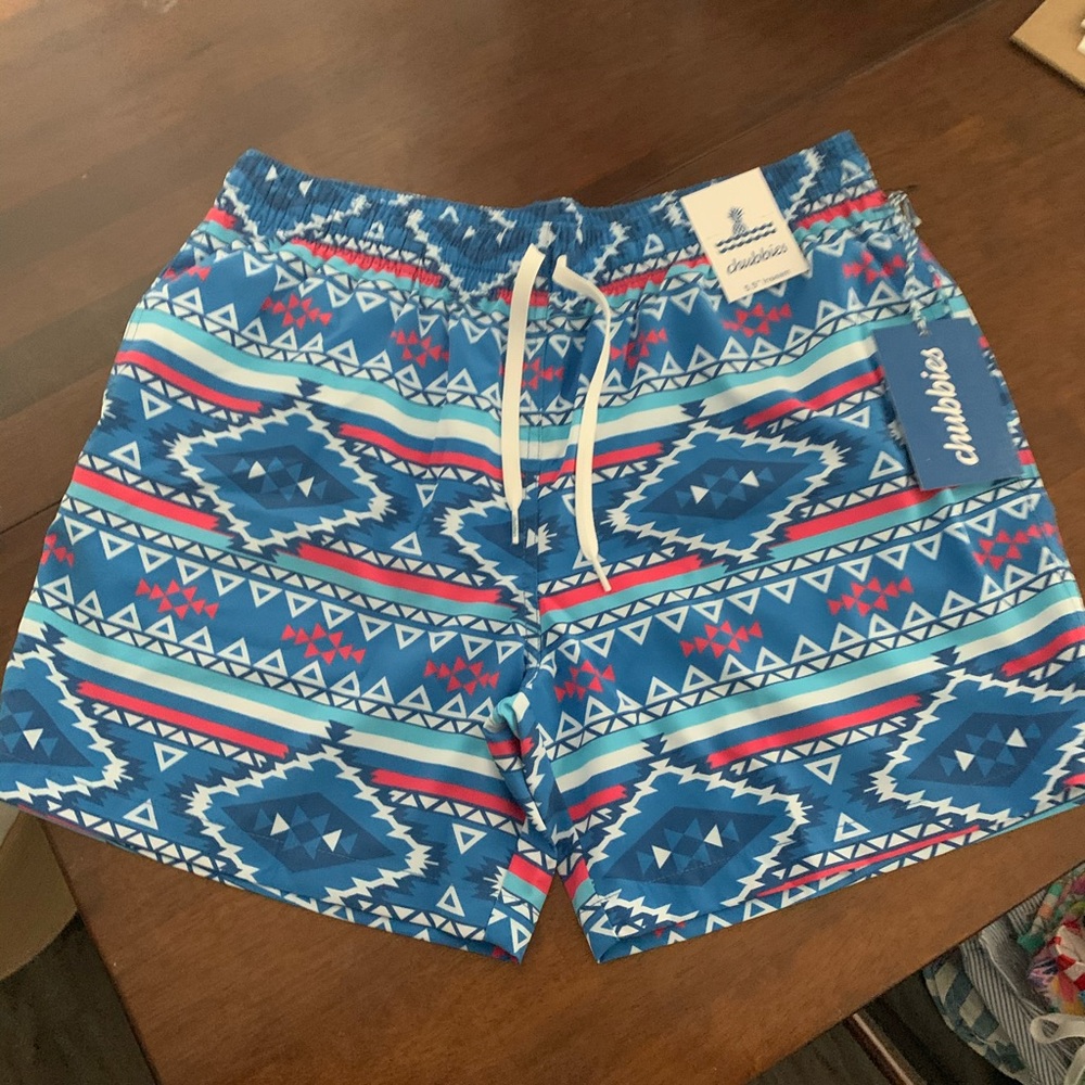 Men’s Chubbies Size Large